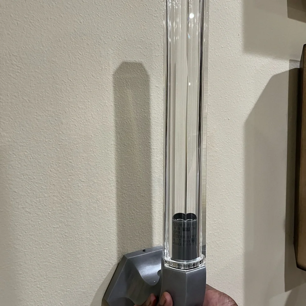 Wall sconce